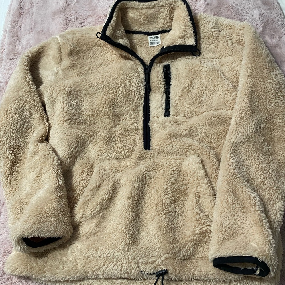 Cozy VS pink sherpa pullover